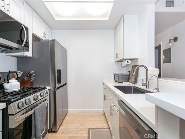 19350 Sherman Way 124, Reseda CA 91335