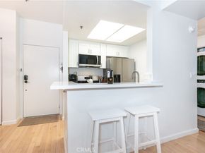 19350 Sherman Way 124, Reseda CA 91335