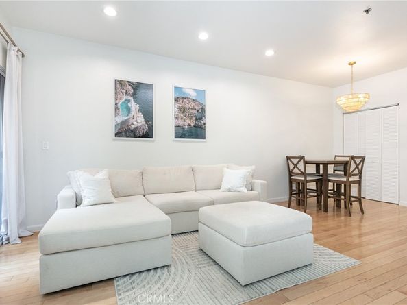 19350 Sherman Way 124, Reseda CA 91335