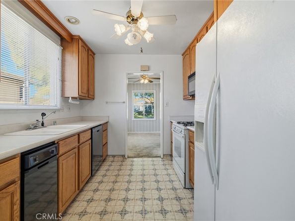 2912 Yearling Street, Lakewood CA 90712