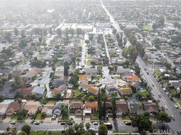 20442 Runnymede, Winnetka CA 91306