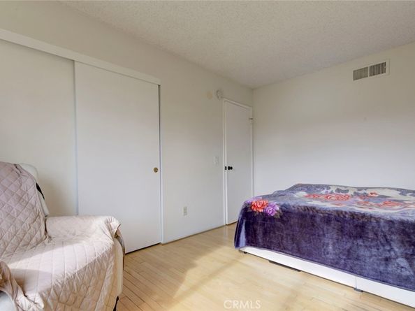 20442 Runnymede, Winnetka CA 91306