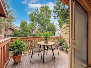 7050 Shoup 163, Canoga Park CA 91303