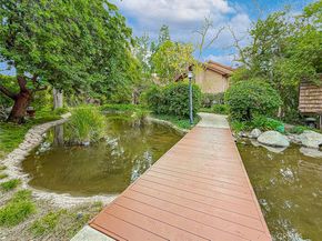 7050 Shoup 163, Canoga Park CA 91303