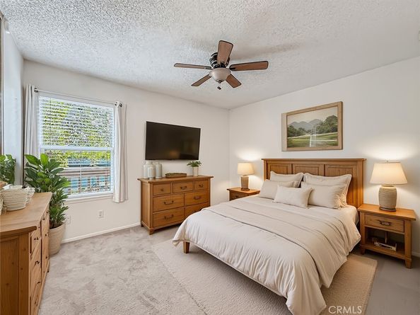 7050 Shoup 163, Canoga Park CA 91303