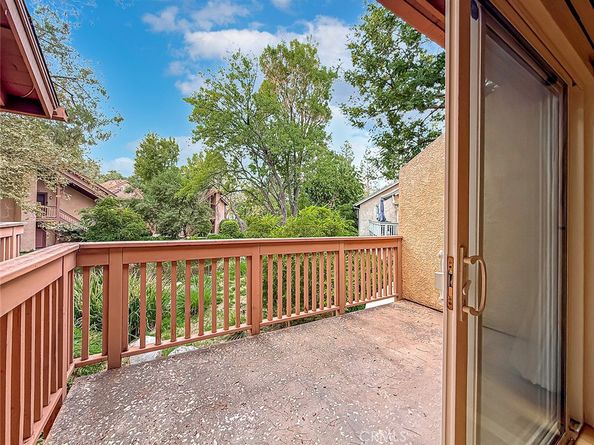 7050 Shoup 163, Canoga Park CA 91303