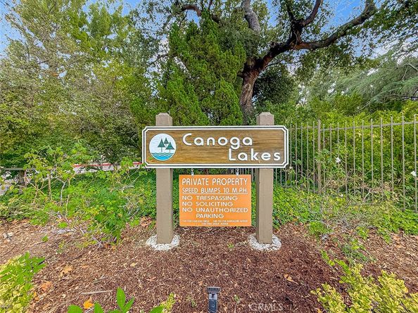 7050 Shoup 163, Canoga Park CA 91303