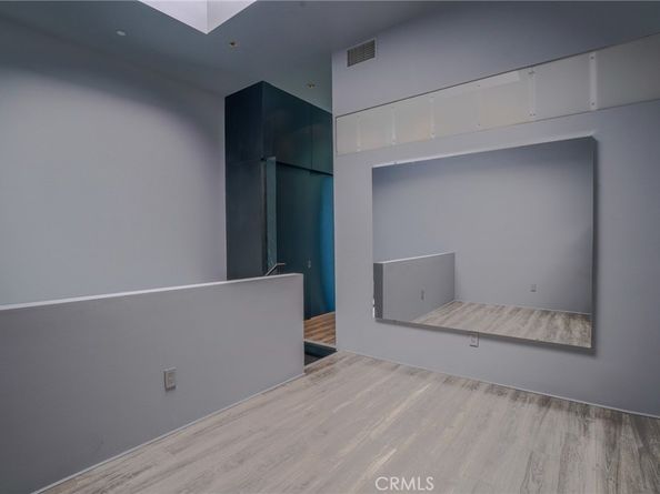 1011 N Orange Grove Avenue 5, West Hollywood CA 90046