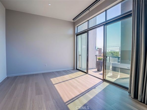 1011 N Orange Grove Avenue 5, West Hollywood CA 90046