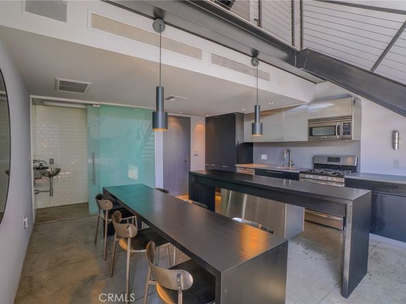 1011 N Orange Grove Avenue 5, West Hollywood CA 90046