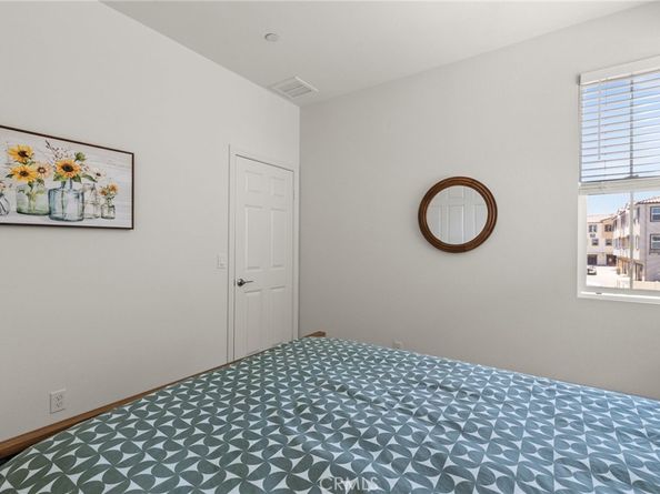 4398 Cadence Way, Oceanside CA 92057