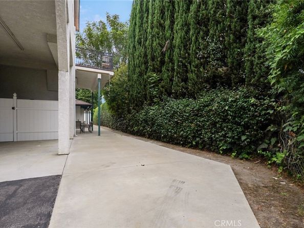 6648 Gaviota Avenue, Van Nuys CA 91406