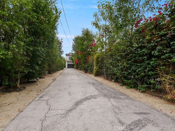 6648 Gaviota Avenue, Van Nuys CA 91406