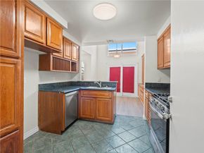 11384 Dronfield 36, Pacoima CA 91331