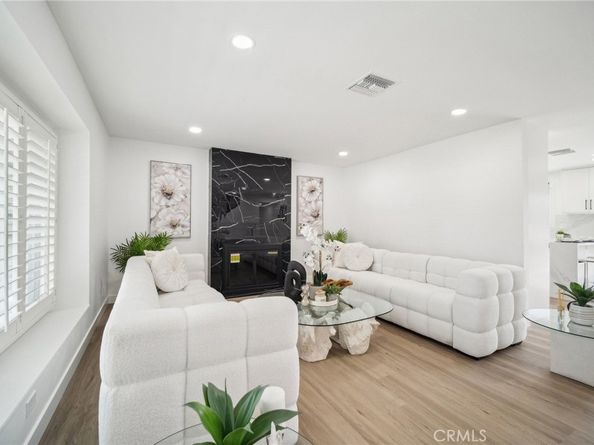 19040 Celtic Street, Porter Ranch CA 91326