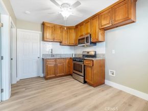 13737 Mercer Street, Pacoima CA 91331