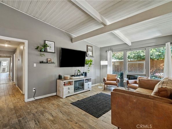 17751 Stagg Street, Reseda CA 91335
