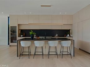 4939 Petit Avenue, Encino CA 91436