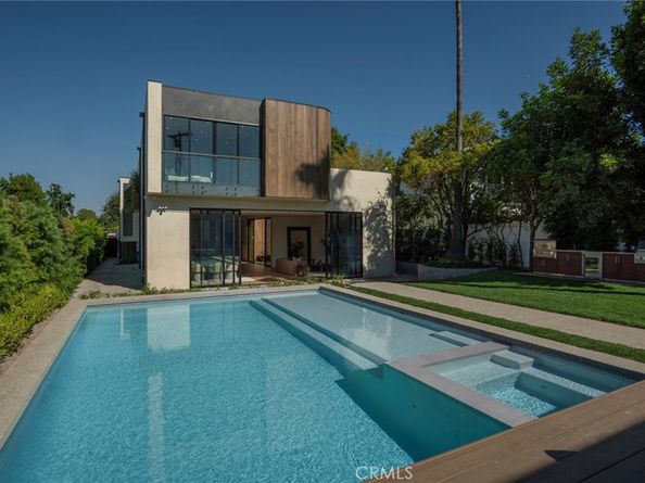 4939 Petit Avenue, Encino CA 91436
