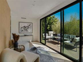 4939 Petit Avenue, Encino CA 91436