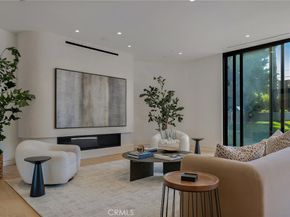 4939 Petit Avenue, Encino CA 91436