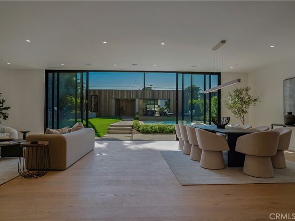 4939 Petit Avenue, Encino CA 91436