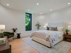4939 Petit Avenue, Encino CA 91436