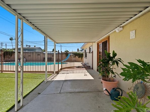 6820 Gross Avenue, West Hills CA 91307