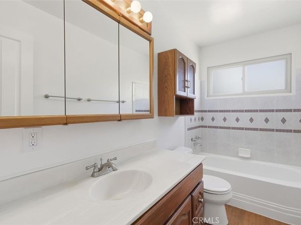 6820 Gross Avenue, West Hills CA 91307