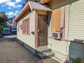 63 Yale Street, Pasadena CA 91103