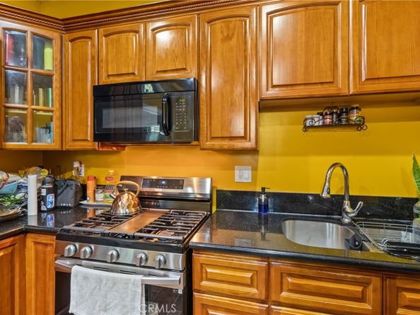 63 Yale Street, Pasadena CA 91103