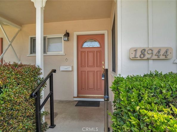 18944 Prairie Street, Northridge CA 91324