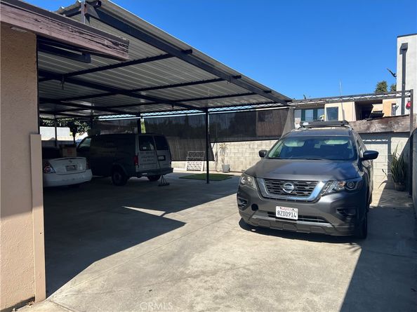 9122 S Hoover Street, Los Angeles CA 90044