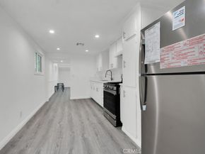 10732 Hatteras Street, North Hollywood CA 91601