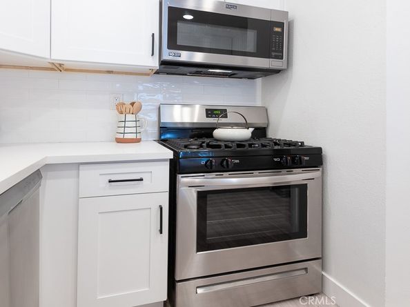 839 Larrabee Street 6, West Hollywood CA 90069