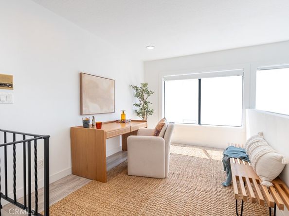 839 Larrabee Street 6, West Hollywood CA 90069