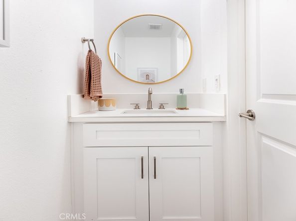 839 Larrabee Street 6, West Hollywood CA 90069