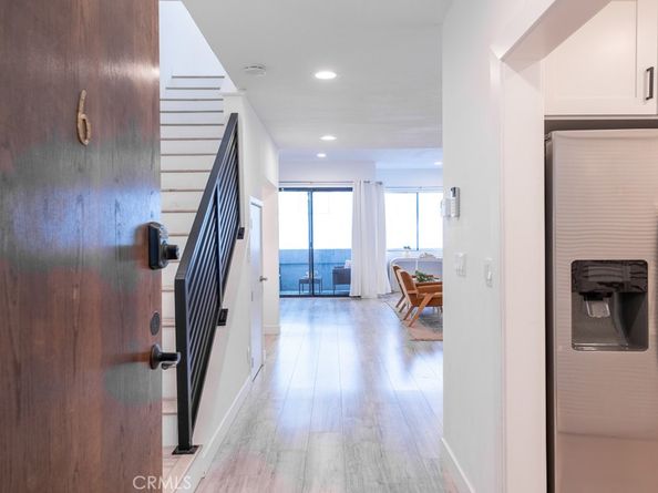 839 Larrabee Street 6, West Hollywood CA 90069