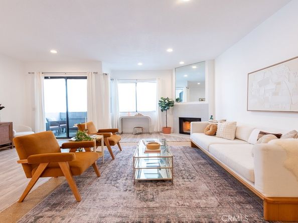 839 Larrabee Street 6, West Hollywood CA 90069