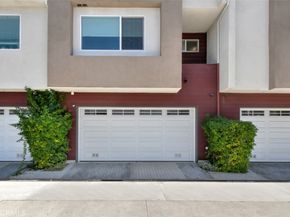 10861 1/2 Hartsook Street, North Hollywood CA 91601