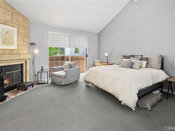 5715 Etiwanda Avenue 4, Tarzana CA 91356