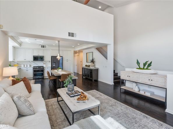 5547 Strand 101, Hawthorne CA 90250