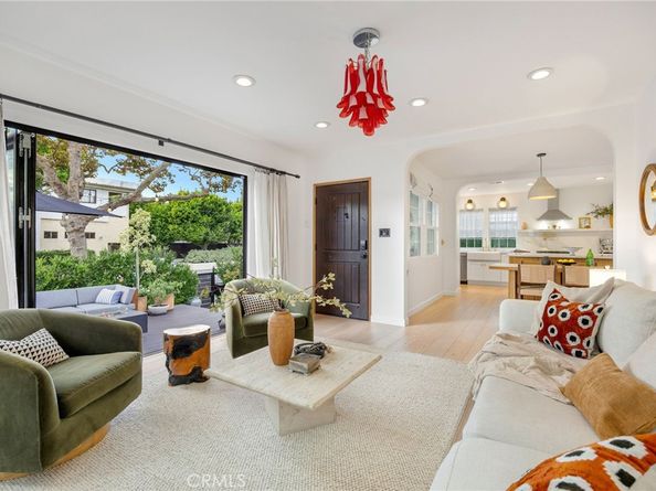 800 N Formosa, Los Angeles CA 90046