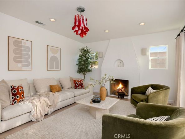 800 N Formosa, Los Angeles CA 90046