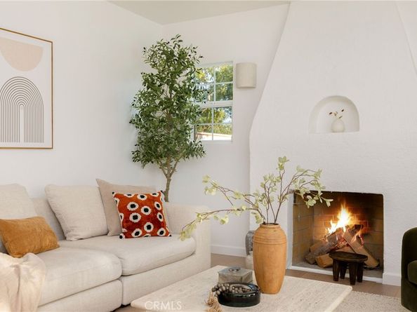 800 N Formosa, Los Angeles CA 90046