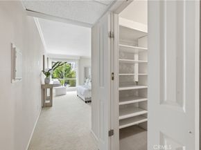 836 S Bundy Drive 303, Los Angeles CA 90049
