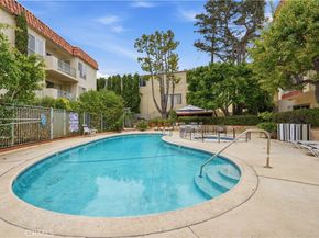836 S Bundy Drive 303, Los Angeles CA 90049