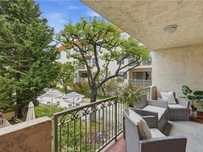 836 S Bundy Drive 303, Los Angeles CA 90049