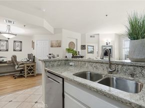 535 Magnolia 113, Long Beach CA 90802
