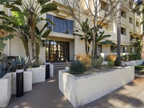 535 Magnolia 113, Long Beach CA 90802